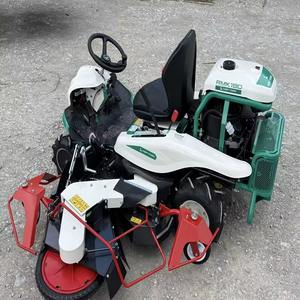 เครื่องตัดหญ้าแบบนั่งขับ OREC RM882 รุ่นใหม่ เครื่องยนต์ดีเซล 2 จังหวะ สำหรับงานอุตสาหกรรม พร้อมใบรับรอง CE ถังเก็บหญ้าขนาด 100 ลิตร และอุปกรณ์ตัดหญ้า - Product Image 6