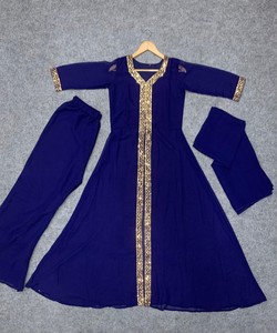 Ensemble de vêtements ethniques RICH LOOK en coton géorgette avec travail de sequins, haut, bas et dupatta, tenue de fête, séchage rapide, en stock, prix de gros, multi - Product Image 2