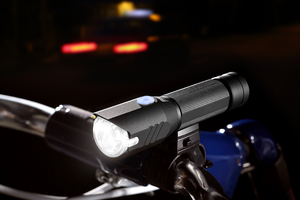 Ngoài trời nhôm LED Xe Đạp ánh sáng đèn pha với 2AA pin kiềm IP66 đánh giá - Product Image 6