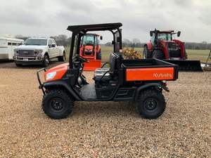 Véhicule utilitaire Kubota RTV-X1100C 4x4 automatique 2 temps de qualité supérieure, certifié EPA et homologué CEE, idéal pour les exploitations agricoles et les chantiers - Product Image 3