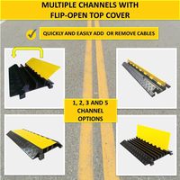 Rampe de protection de câbles en caoutchouc robuste à 1, 2, 3, 4, 5 ou 6 canaux avec couvercle articulé jaune pour la sécurité des allées et des routes