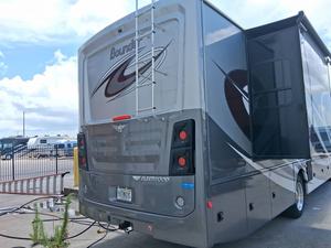 Fleetwood Bounder 35K d'occasion 2023 prêt à la vente - Product Image 5