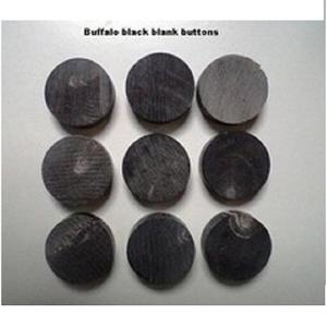 Ébauches de corne de buffle naturelle personnalisables toutes tailles et boutons noirs naturels sculptés Style animal Technique étanche - Product Image 3