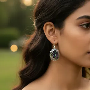 Boucles d'oreilles pendantes de luxe vintage tibétaines en argent pour femme avec pendentif ovale serti de strass en cristal, bijoux cadeau - Product Image 1
