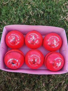 Nouveau Style Kookabura 156g balles de Cricket cousues à la machine balle en cuir rose balle de Match de Cricket - Product Image 3