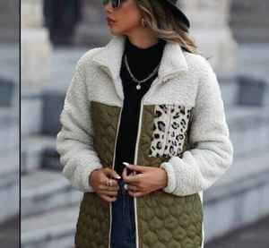 Manteau long décontracté pour femme en laine/coton/polyester avec capuche à bordure en fourrure de renard, grande taille, anti-rétrécissement et respirant pour les acheteurs en gros - Product Image 4