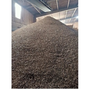 Poêles industriels résidentiels à logo personnalisé de haute qualité Nouveau 6mm-8mm Briquette de granulés de bois du Vietnam fabriquée à partir de bois mélangé - Product Image 4