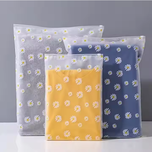 Fournisseur du Vietnam supermarché domestique industriel de haute qualité Caractéristique durable Sacs en plastique Taille personnalisée Gravure à glissière - Product Image 1