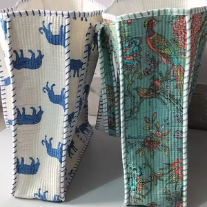 Sac fourre-tout en coton matelassé imprimé à la main en Inde, doublé, avec motif de jungle brodé, sac à main pour femme, sac à bandoulière, été - Product Image 1