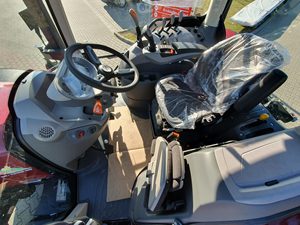 McCormick X6 415 P6-Drive 2248111M Multifonctionnel Automatique 4WD Pompe Boîte de Vitesses Tracteur d'occasion Kohler Engine Farm Mini Tractor - Product Image 6