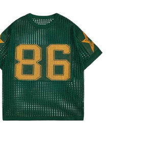 Maillot de football en polyester respirant à manches courtes pour homme, personnalisable OEM/ODM avec logo, idéal pour l'été et le printemps, style streetwear, vente en gros - Product Image 4