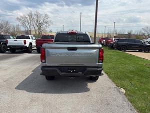 New /USED BLACK 2026 CHE VROLET COLORADO WT 360 Rear Camera 31-40T Load Capacity Emission Diesel /GAS Automatic FOR SALE - Product Image 4