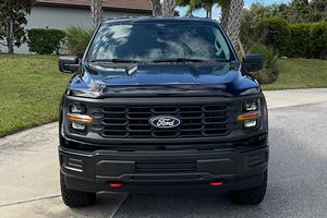 F-150 XL 4x4 2024 ~2,600 Millas, Kit de Supercargador Whipple, Motor V8 - Product Image 2