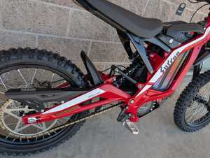 Nueva Motocicleta Eléctrica Surrons Light Bee S 2025, Grado DIY con Soporte Personalizado ODM, Garantía de 5 Años, Origen Estadounidense, en Venta - Product Image 5