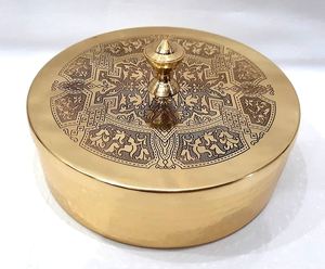 Fournisseur en gros de boîtes à chapati 100% laiton, forme ronde, qualité exceptionnelle, articles de cuisine pour la maison, ustensiles de cuisine, casseroles, boîtes, très vendues - Product Image 1