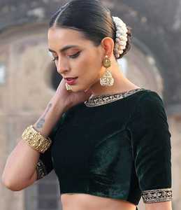 เสื้อส่าหรีแขนกุดผ้ากำมะหยี่ปักลายสำหรับสาวๆ - Product Image 1