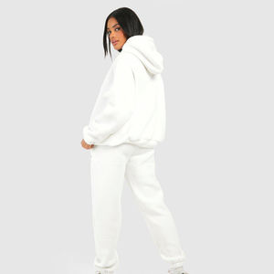 Vente en gros d'usine Ensemble de sweats à capuche et de pantalons de survêtement bon marché Ensemble de survêtements de sport avec logo personnalisé de haute qualité pour femmes - Product Image 3