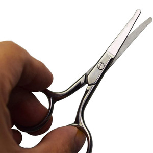 Tijera para el cuidado de la nariz y el vello facial hecha a mano a medida - Product Image 6