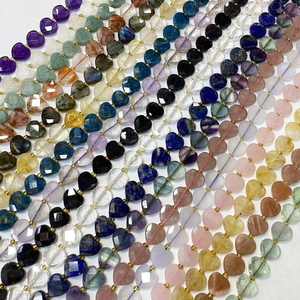 Perles de pierres précieuses en pierre de lune blanche naturelle facettées en forme de cœur pour la fabrication de colliers de bijoux bohèmes DIY - Product Image 6