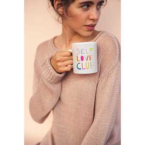 Taza de Diseño Moderno 'SELF LOVE CLUB' de Gres, Apta para Lavavajillas, Impresión por Sublimación, Transferencia de Calor para Presentaciones en Cafeterías - Product Image 1