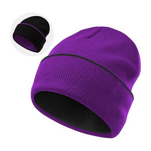 Bonnets personnalisés avec logo | Chapeaux d'hiver de qualité supérieure pour hommes et femmes | Fabricant et fournisseur de bonnets en gros - Product Image 2