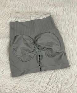 Shorts Deportivos de Mujer Personalizables de Cintura Alta, Calidad Premium, Ecológicos, Elásticos en Cuatro Direcciones, Nailon Elástico, Spandex, Diseño Liso - Product Image 4