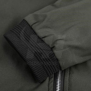 Blouson bomber de haute qualité, vêtement d'extérieur, coupe-vent, robuste, en vente - Product Image 5