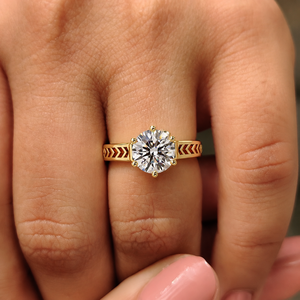 Bague de fiançailles solitaire vintage en or massif 14 carats avec diamant de laboratoire rond IGI 3,0 carats, bijoux fins pour femmes - Product Image 2