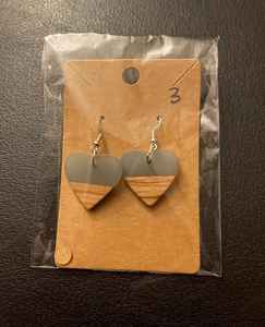 Boucles d'oreilles géométriques en résine pour femmes, bijoux faits à la main tendance, cadeaux d'anniversaire et style quotidien - Product Image 5