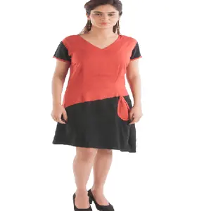 Vestido elegante elegante com comprimento até o joelho, com mangas até a metade e fundo assimétrico em duas cores para meninas