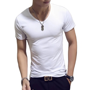 2025 Camiseta básica 100% de algodón y poliéster con cuello en V para hombre, camiseta informal de verano blanca lisa con mangas cortas de seda de leche - Product Image 2
