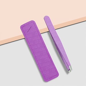 Pinzas para cejas de acero inoxidable de alta calidad para mujeres, diseño de punta inclinada para entusiastas de la belleza - Product Image 5