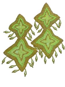 Boucles d'oreilles artisanales en coton brodé, style bohème, motif floral artistique, légères, pour fête de remise de diplôme - Product Image 4