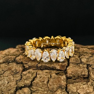 Banda a juego de moissanita de pera de oro macizo de 14 quilates para ella. - Product Image 3