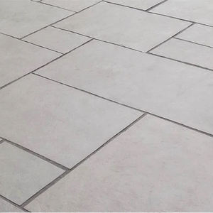 Caliza Gris Natural Tandur con Tono Gris Clásico Apta para Uso Residencial y Comercial - Product Image 5