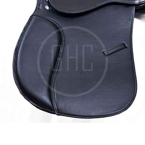 Nueva Silla de Montar Inglesa de Alta Calidad con Estampado de Logotipo Personalizado, Fabricada en Cuero y Madera, en Venta en Línea - Product Image 6