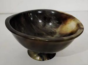 Bol décoratif en corne de buffle naturelle avec motif de grain unique pour les maisons de style vintage et tribal à un prix abordable - Product Image 5