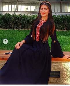 Vestidos Kuchi elegantes hechos a medida Afghani Pashtun Ropa de seda para niñas Precios al por mayor para adultos-Alemania - Product Image 5