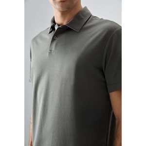 Camiseta Básica para Hombre Color Caqui-88381, Algodón Grueso de Textura Suave con Cuello Polo, Corte Holgado, Hecha de Tela Oxford - Product Image 4