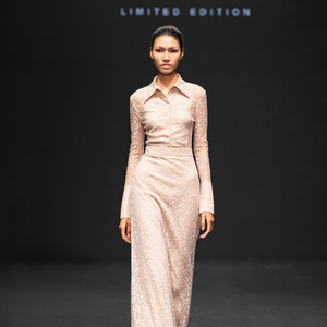 Venta caliente Blusas y camisas de mujer CAMISA DE ENCAJE LUCIA Adornos de cuello de cristal Ropa de mujer informal Etiqueta personalizada - Product Image 2