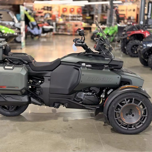 รถจักรยานยนต์สามล้อแบบย้อนกลับใหม่คลาสสิกแคนยอนรีดรอคส่งถึงบ้าน - Product Image 1