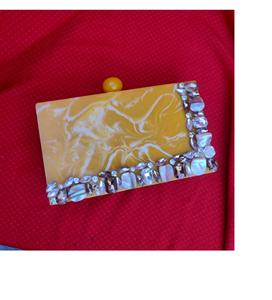 Pochette de type personnalisé en résine artisanale indienne pour femme - Product Image 1