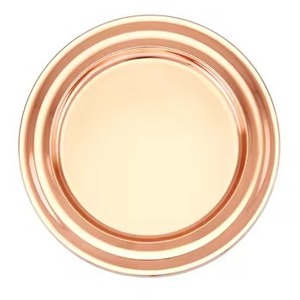 Ensemble d'assiettes de chargeur gaufrées marron design avec finition antique pour une table à manger élégante et une table de fête - Product Image 4