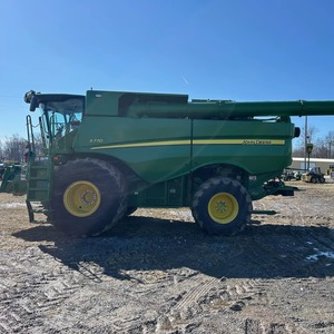 Cosechadora John Deere S770 para la recolección de maíz y frijoles con accesorio de picadora - Product Image 4