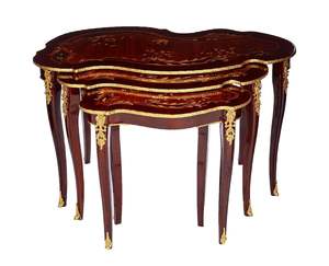 Juego de Mesas Auxiliares de Madera Clásicas de Lujo con Marquetería Artesanal y Detalles en Latón para Decoración del Hogar - Product Image 2