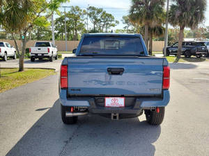 Toyota Tacoma TRD Off-Road HV d'occasion 2026 - Product Image 2