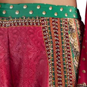 Ensemble Palazzo imprimé rose avec Dupatta Vente en gros Vêtements ethniques pour femmes OEM Usine de vêtements Fournisseur en vrac Mode personnalisée - Product Image 6