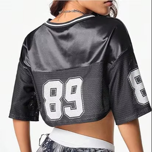 Top corto de verano para mujer, ropa de calle de algodón transpirable con estampado de logotipo personalizado, perfecta para ropa de boutique y gimnasio - Product Image 4