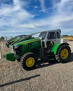 Encuentra icono similar Tractor agrícola usado John Deere 2250 con cabina Buena Calidad/estado en venta Tractor agrícola. - Product Image 3