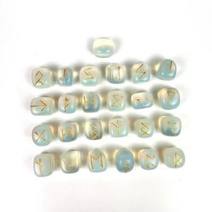 Ensemble de pierres précieuses les plus vendues Opalite Rune Stone Set Elder Futhark Alphabet Gravé Runes Set Wholesale Healing Opal Crystal Rune Set - Product Image 2